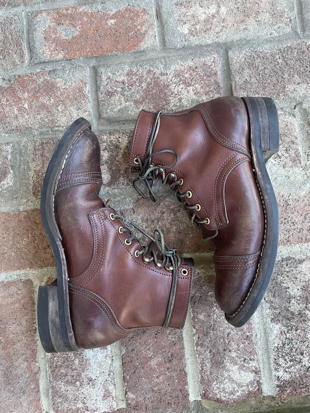 Photo by patinathunderdome on February 1, 2022 of the Nicks Americana in Wickett & Craig Medium Brown English Bridle.