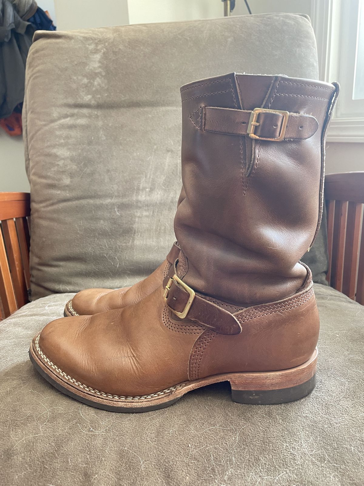 Photo by patinathunderdome on February 5, 2022 of the Wesco Mister Lou in Horween Natural Chromexcel.