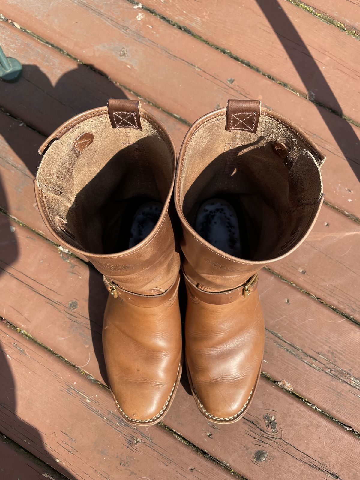 Photo by patinathunderdome on March 5, 2022 of the Wesco Mister Lou in Horween Natural Chromexcel.