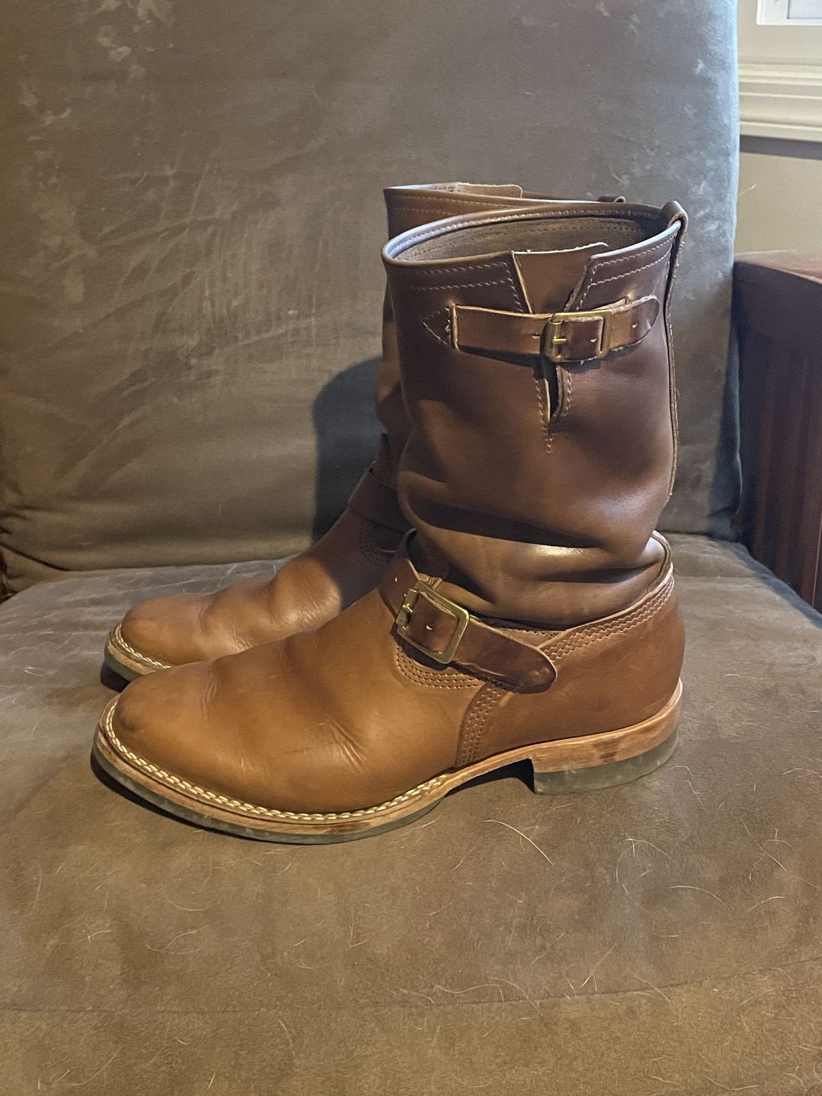 Photo by patinathunderdome on April 5, 2022 of the Wesco Mister Lou in Horween Natural Chromexcel.