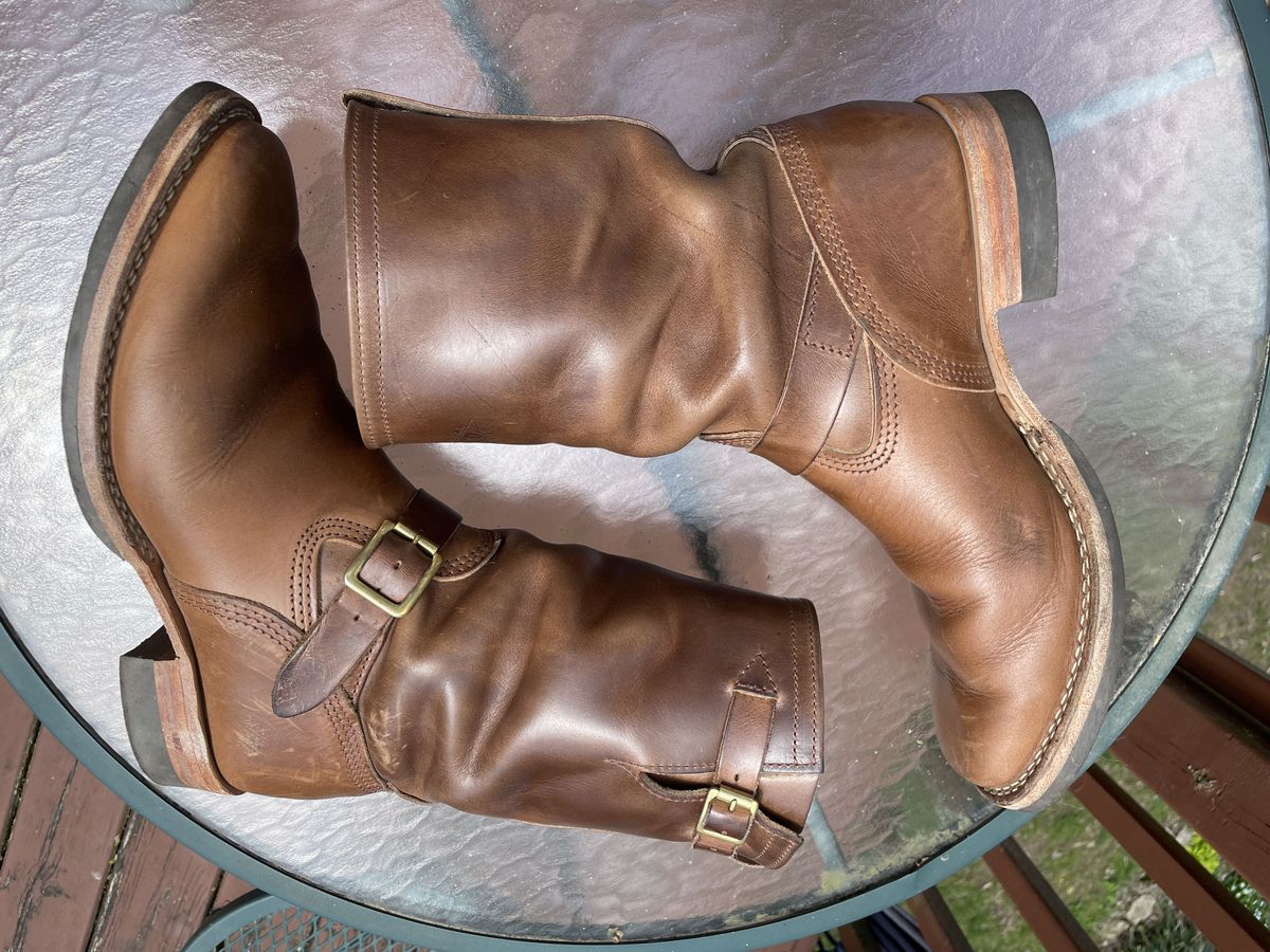 Photo by patinathunderdome on May 6, 2022 of the Wesco Mister Lou in Horween Natural Chromexcel.