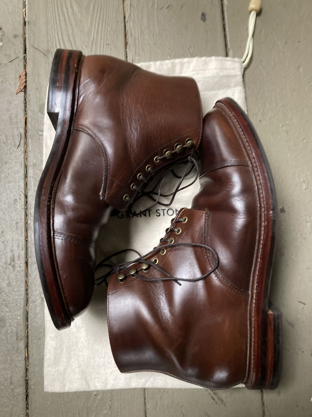 Photo by patinathunderdome on January 3, 2022 of the Grant Stone Cap Toe Boot in Horween Crimson Chromexcel.
