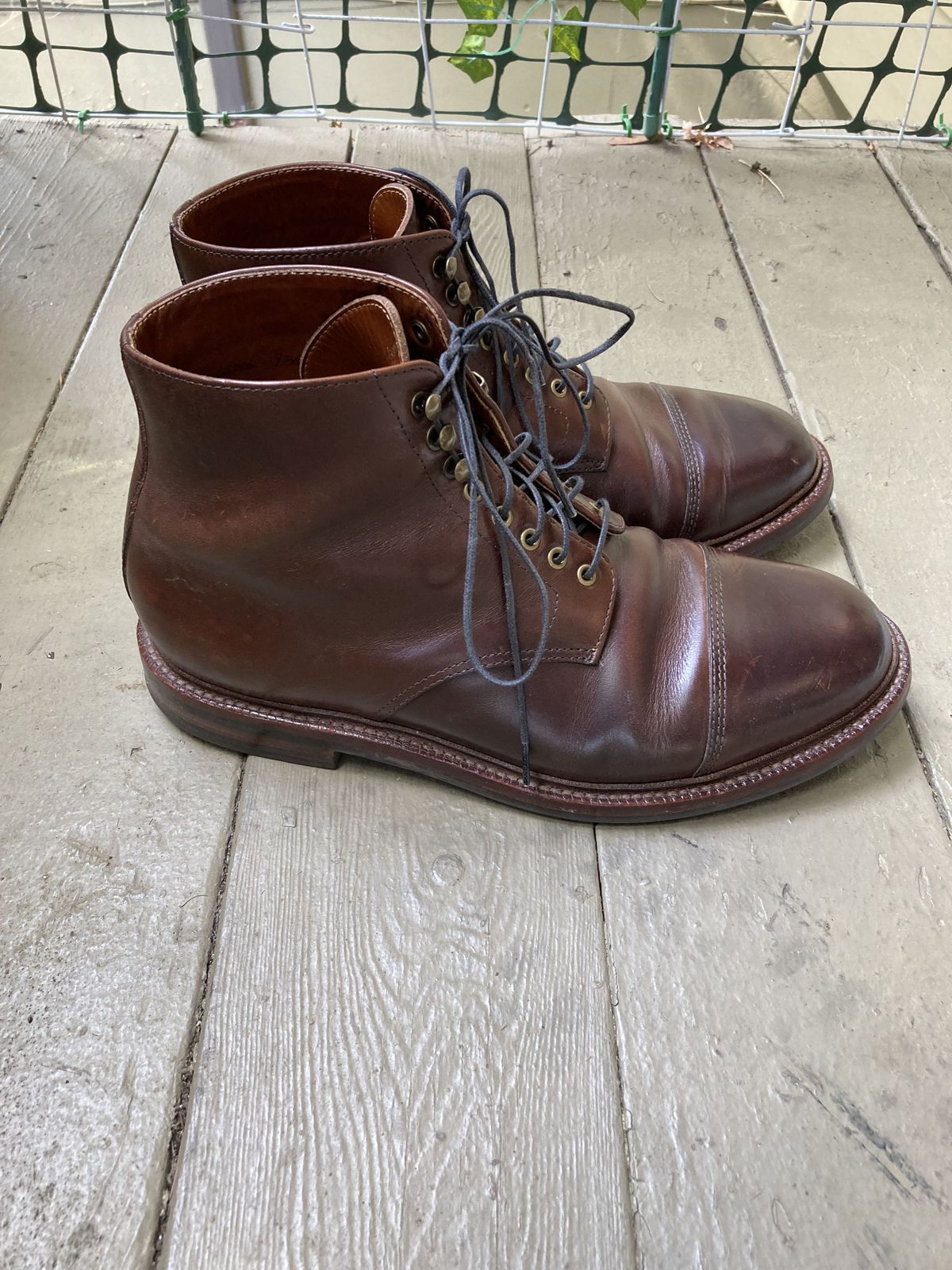 Photo by patinathunderdome on April 1, 2022 of the Grant Stone Cap Toe Boot in Horween Crimson Chromexcel.