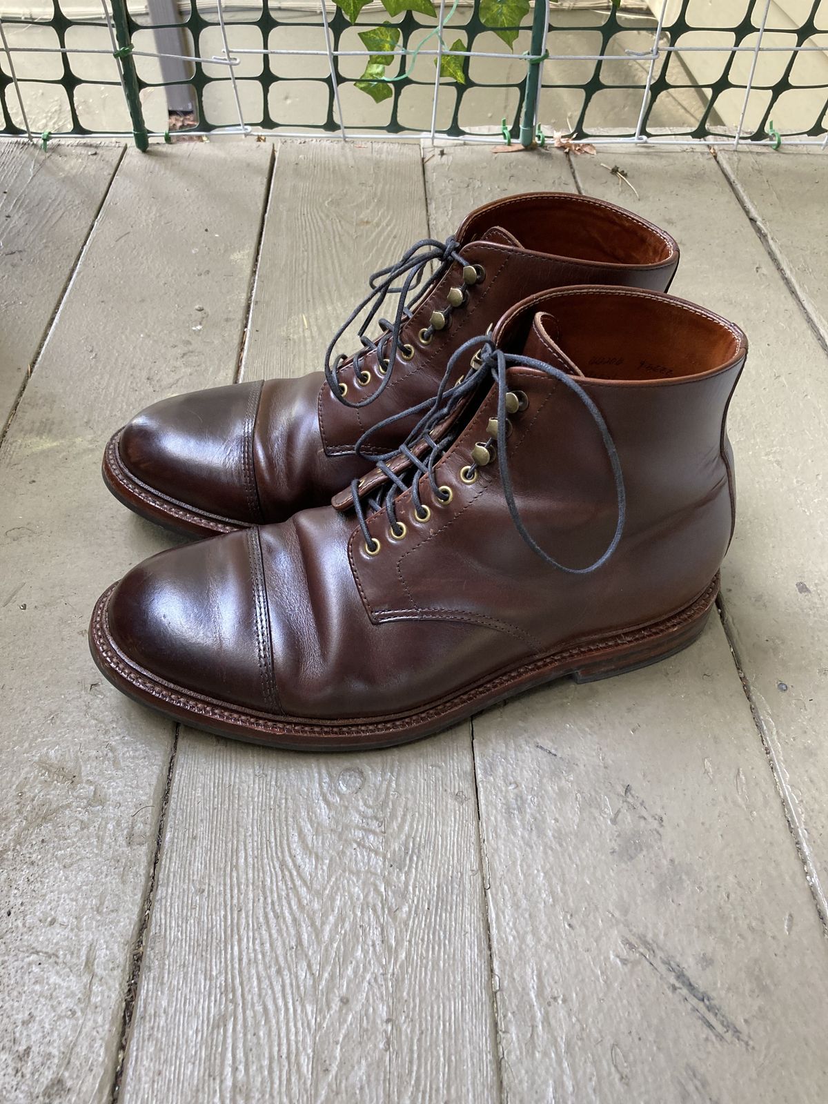 Photo by patinathunderdome on April 1, 2022 of the Grant Stone Cap Toe Boot in Horween Crimson Chromexcel.