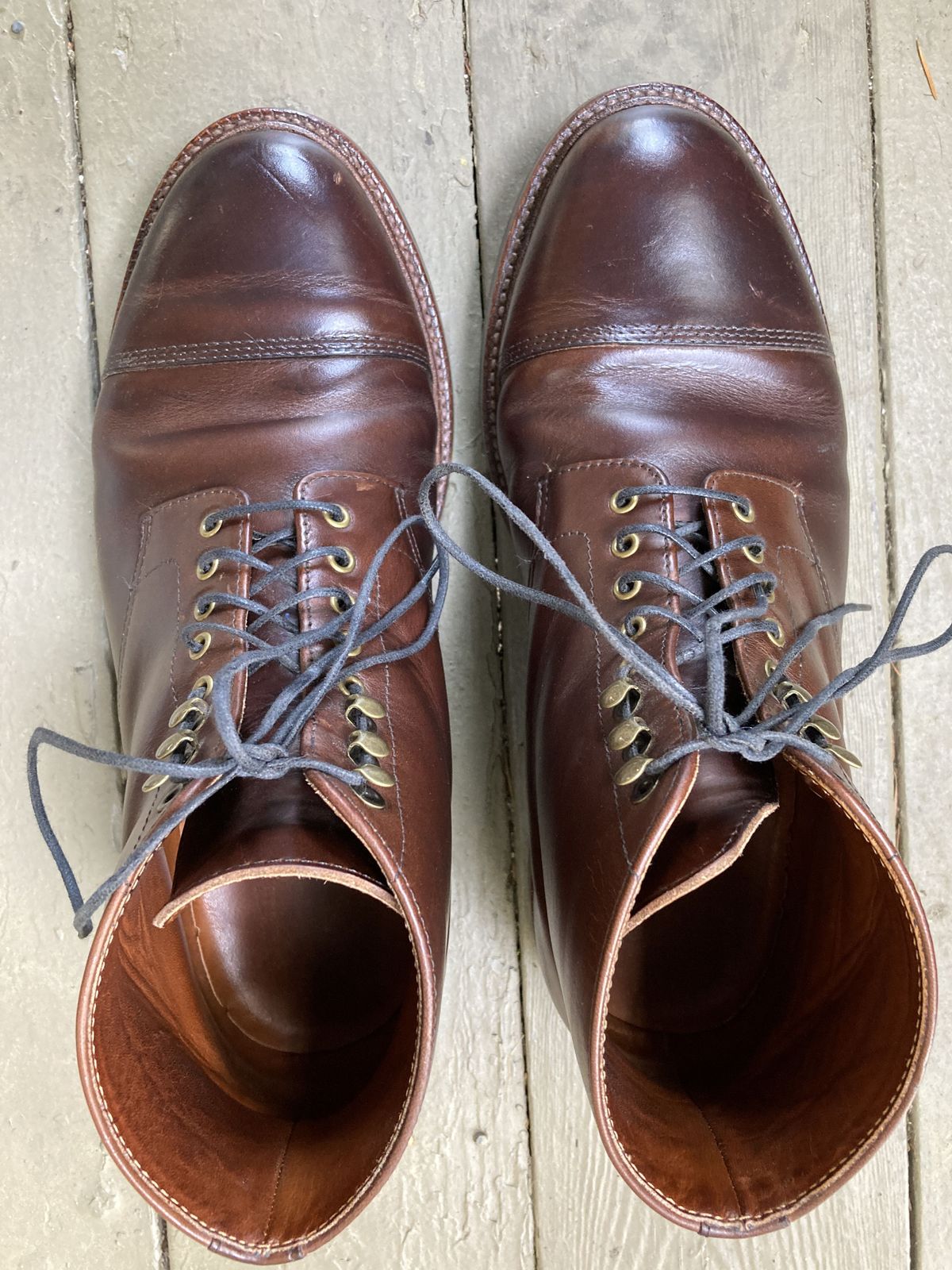 Photo by patinathunderdome on April 1, 2022 of the Grant Stone Cap Toe Boot in Horween Crimson Chromexcel.