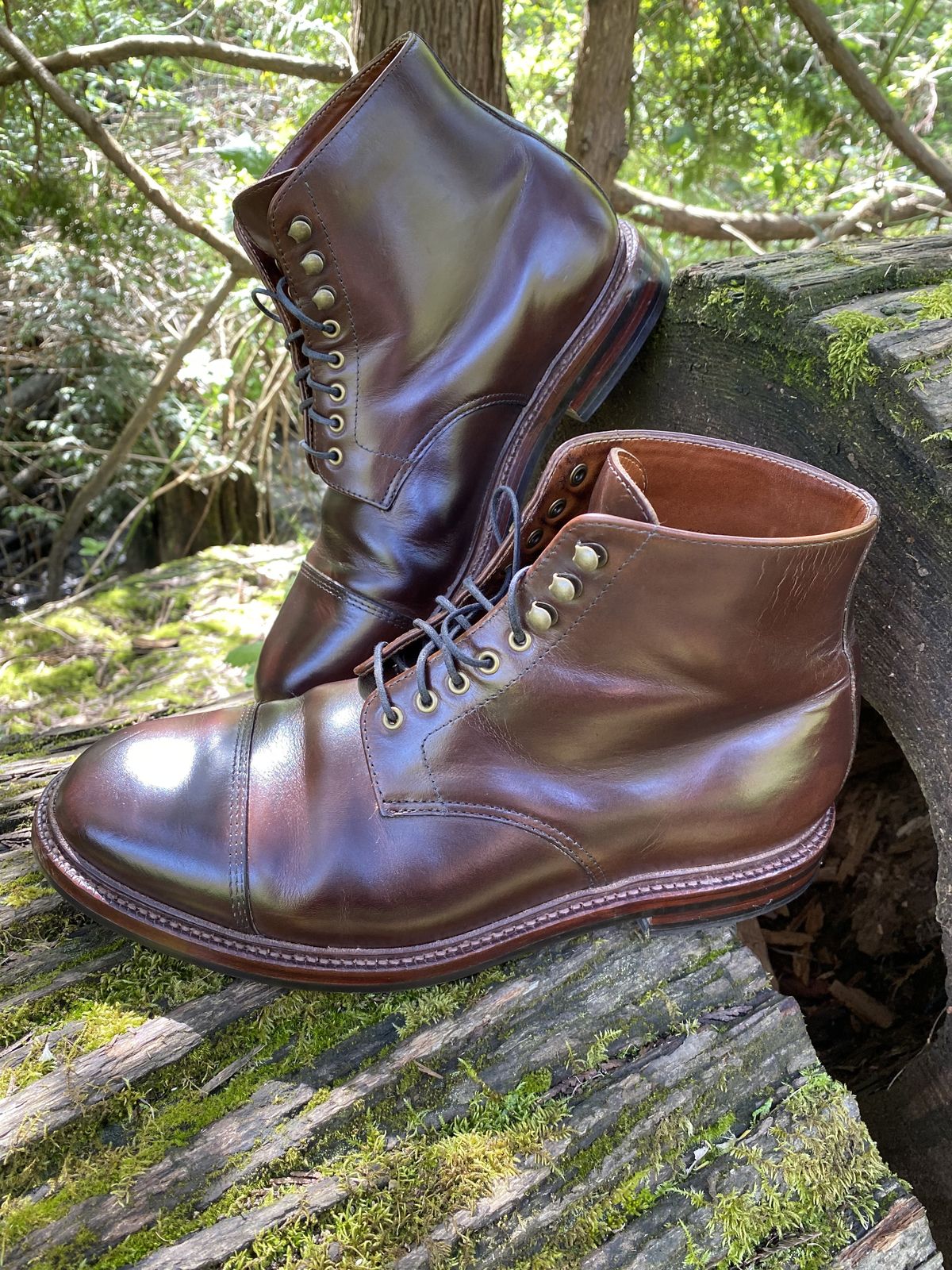 Photo by patinathunderdome on May 1, 2022 of the Grant Stone Cap Toe Boot in Horween Crimson Chromexcel.