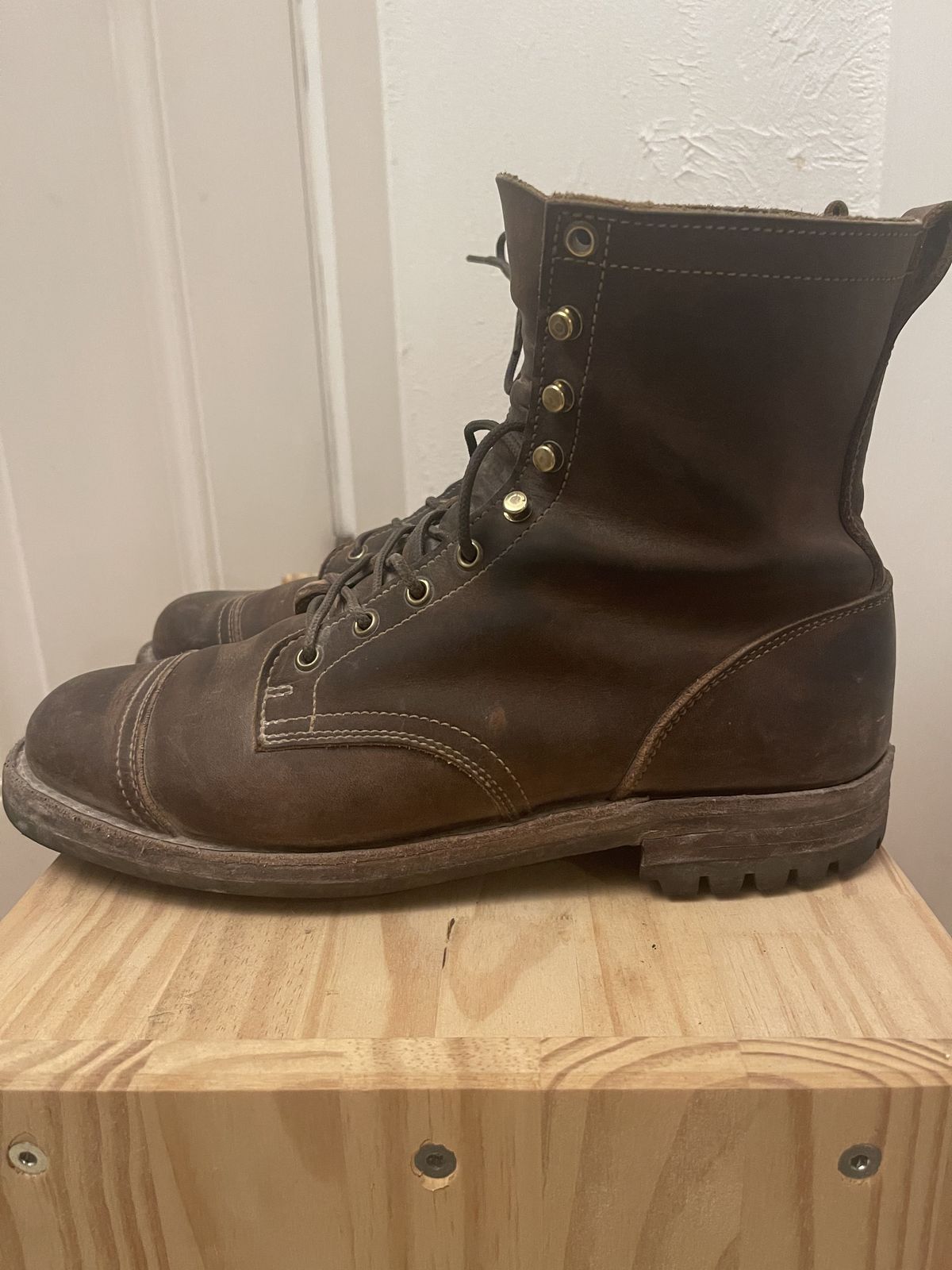 Photo by patinathunderdome on November 3, 2021 of the Truman Upland Boot in Horween Whiskey Predator.