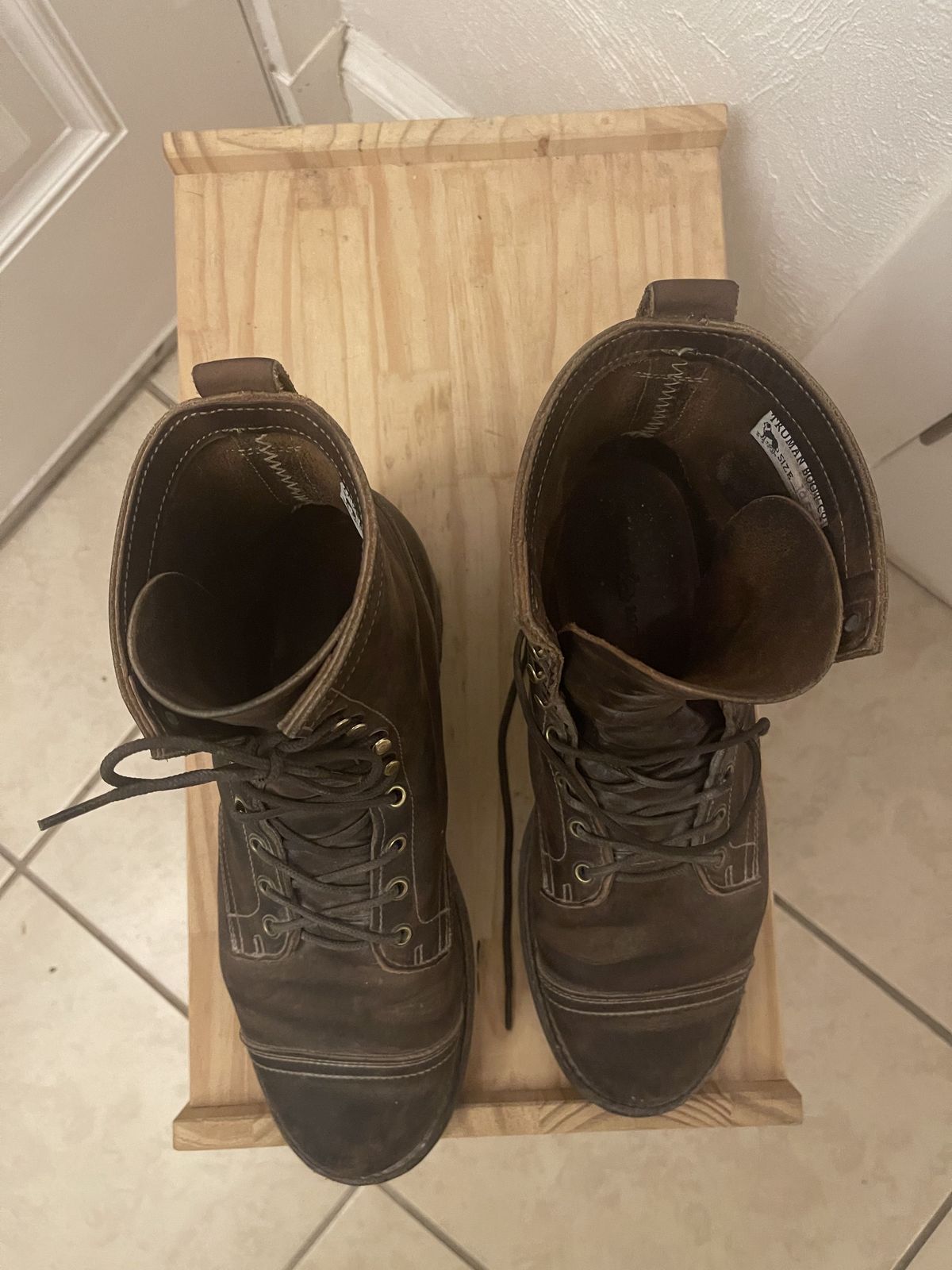 Photo by patinathunderdome on November 3, 2021 of the Truman Upland Boot in Horween Whiskey Predator.