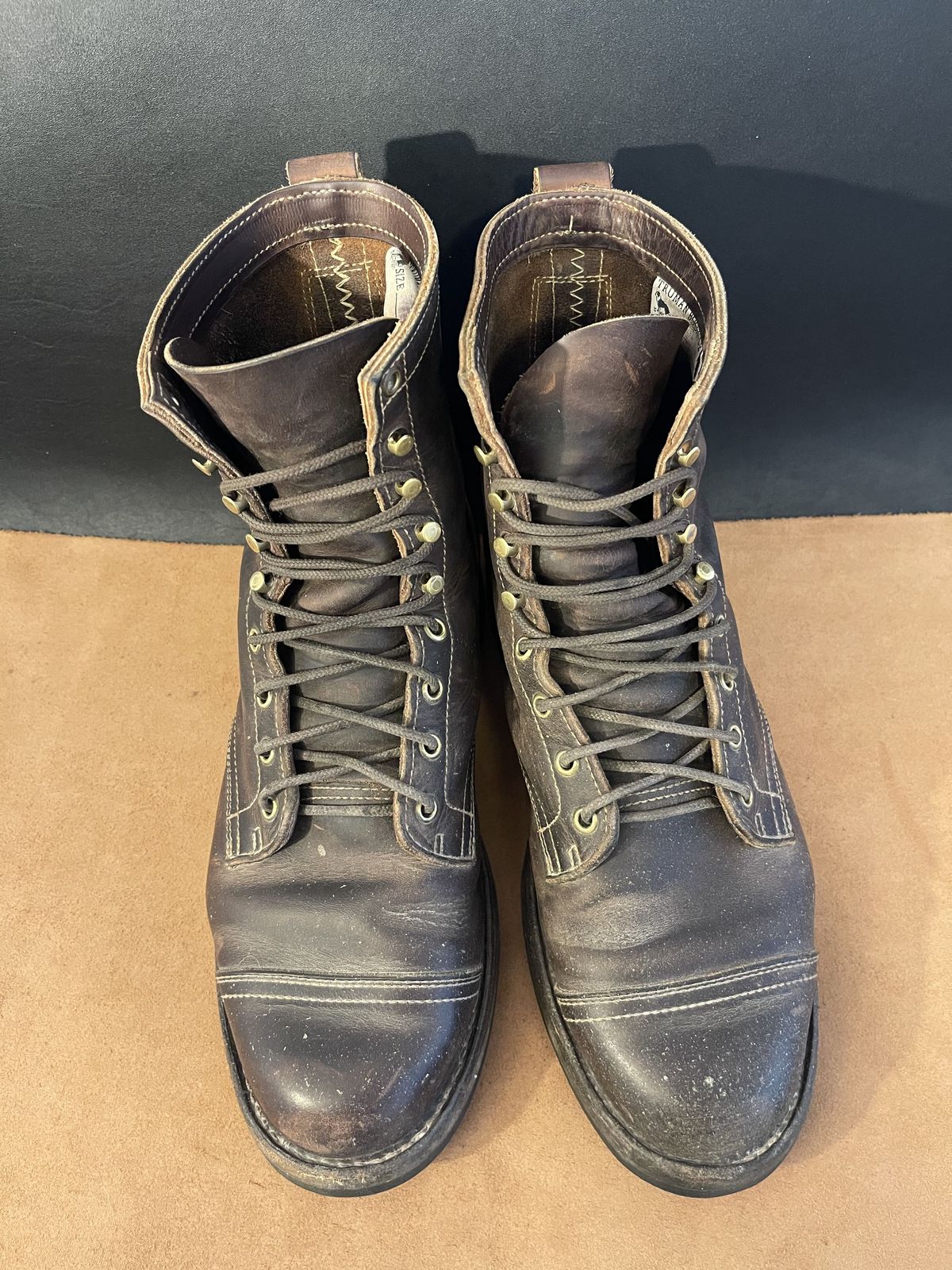 Photo by patinathunderdome on April 4, 2022 of the Truman Upland Boot in Horween Whiskey Predator.