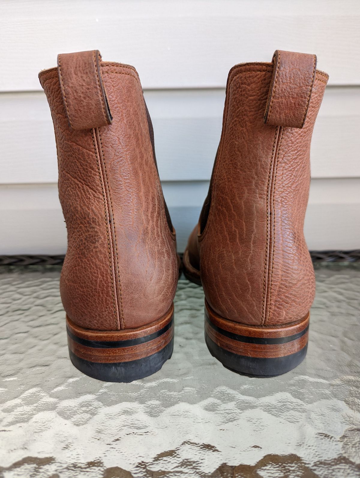 Photo by patinathunderdome on December 1, 2021 of the Benzein The Seventh Chelsea Boot in Shinki Red Brown Shrunken Horsebutt.