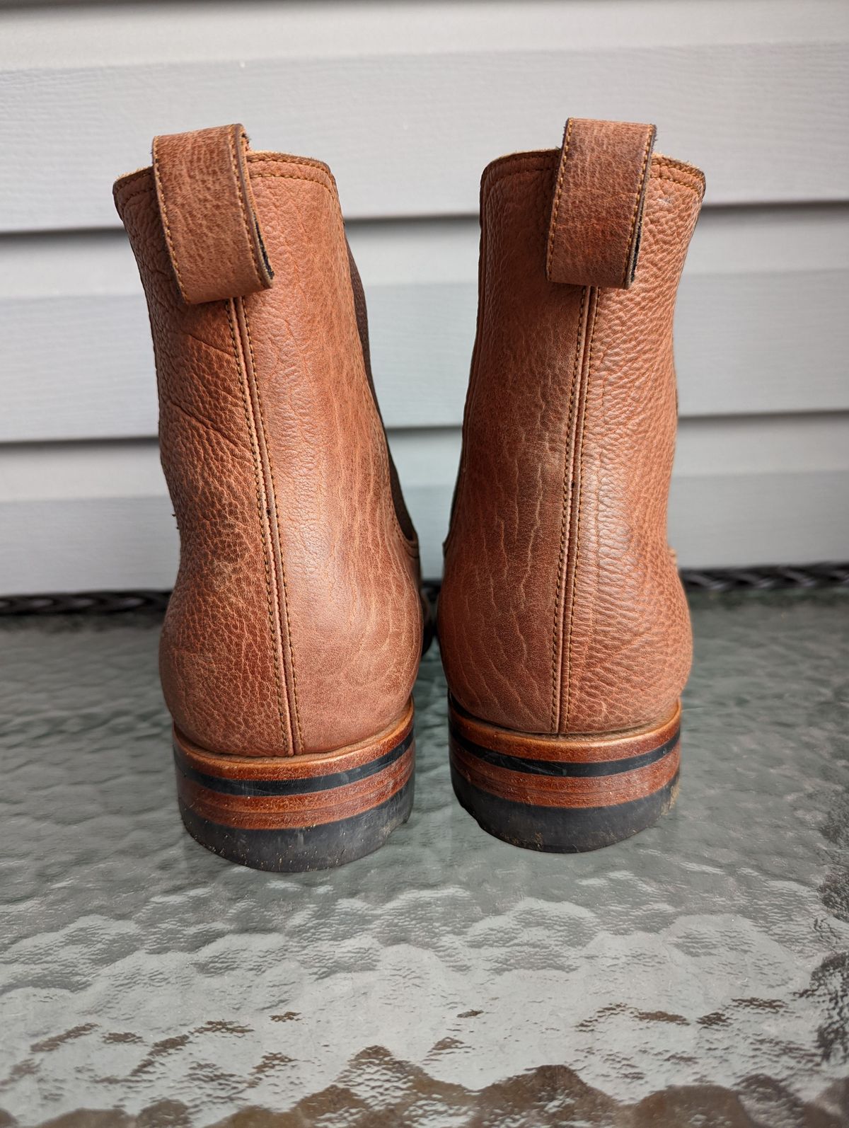 Photo by patinathunderdome on January 1, 2022 of the Benzein The Seventh Chelsea Boot in Shinki Red Brown Shrunken Horsebutt.