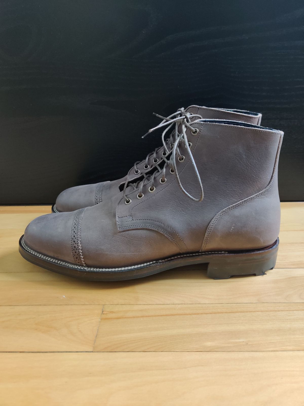 Photo by patinathunderdome on September 30, 2021 of the Viberg Service Boot in Maryam 1071 Port Vitello Calf Nubuck.