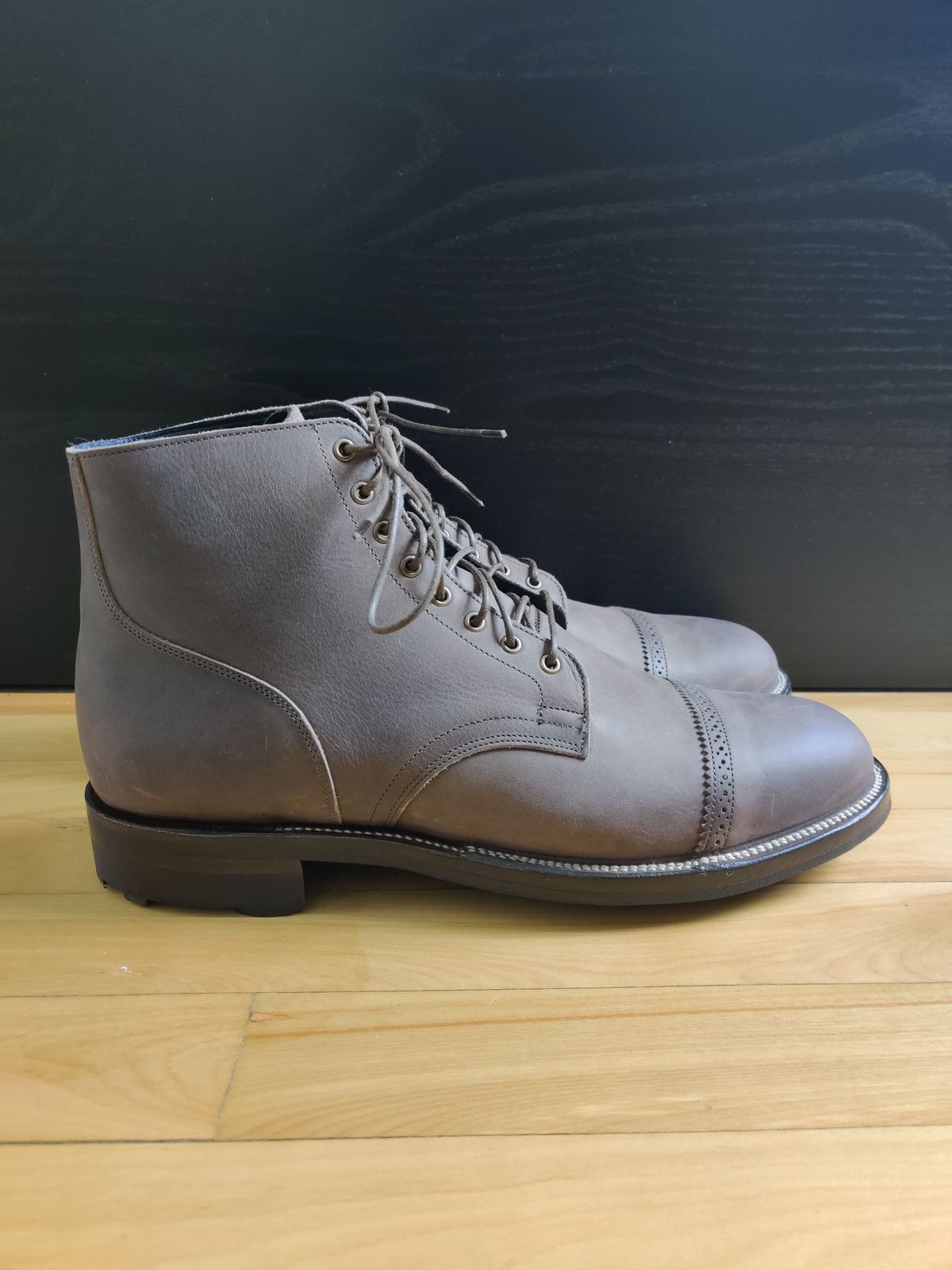 Photo by patinathunderdome on September 30, 2021 of the Viberg Service Boot in Maryam 1071 Port Vitello Calf Nubuck.