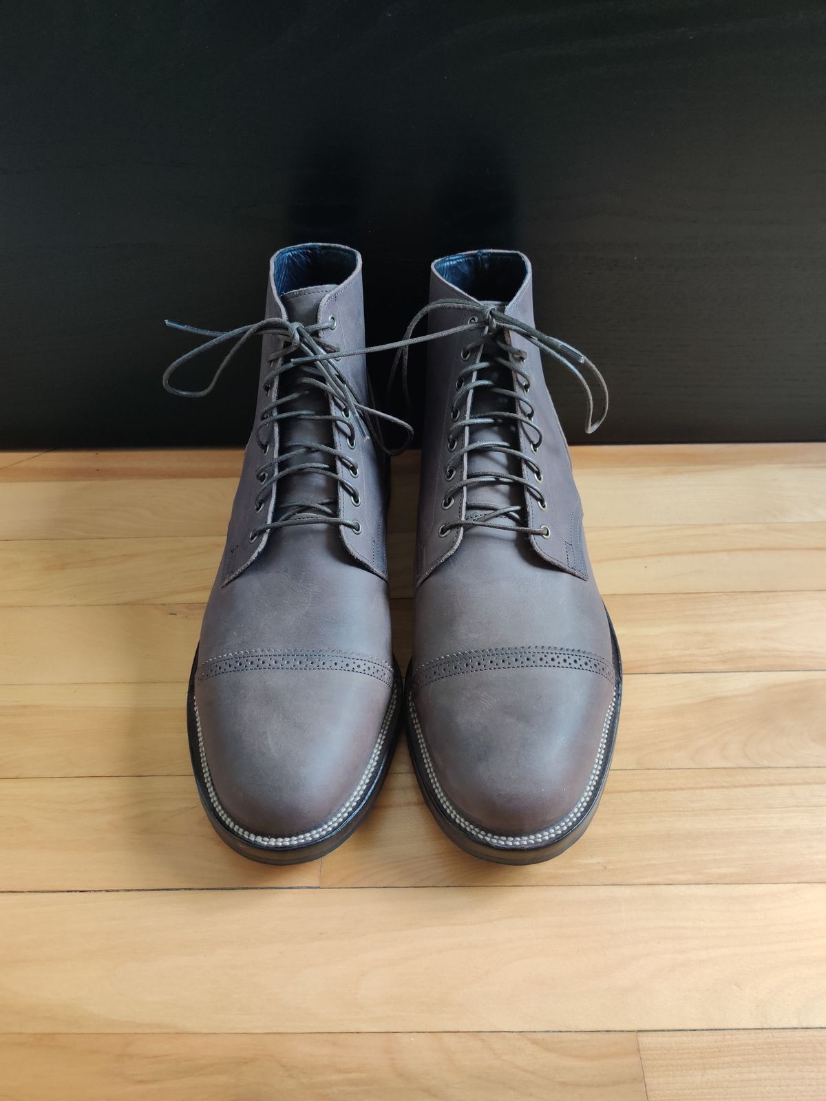 Photo by patinathunderdome on September 30, 2021 of the Viberg Service Boot in Maryam 1071 Port Vitello Calf Nubuck.