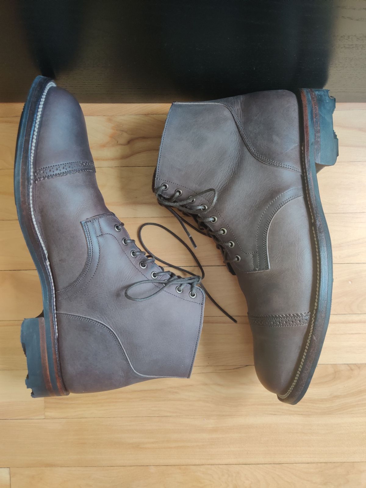 Photo by patinathunderdome on November 5, 2021 of the Viberg Service Boot in Maryam 1071 Port Vitello Calf Nubuck.