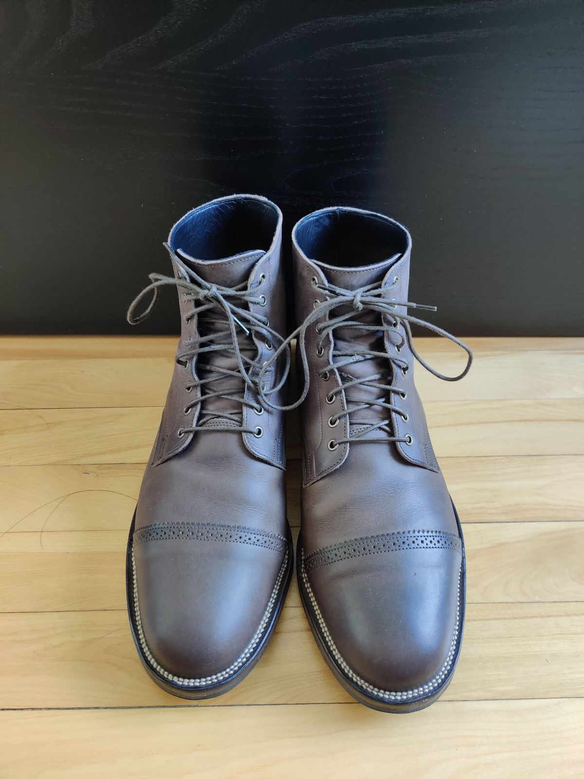 Photo by patinathunderdome on December 5, 2021 of the Viberg Service Boot in Maryam 1071 Port Vitello Calf Nubuck.