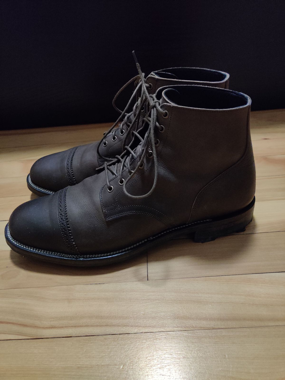 Photo by patinathunderdome on January 6, 2022 of the Viberg Service Boot in Maryam 1071 Port Vitello Calf Nubuck.