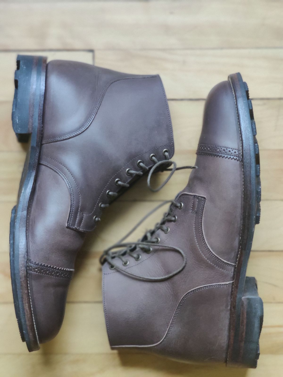Photo by patinathunderdome on February 5, 2022 of the Viberg Service Boot in Maryam 1071 Port Vitello Calf Nubuck.