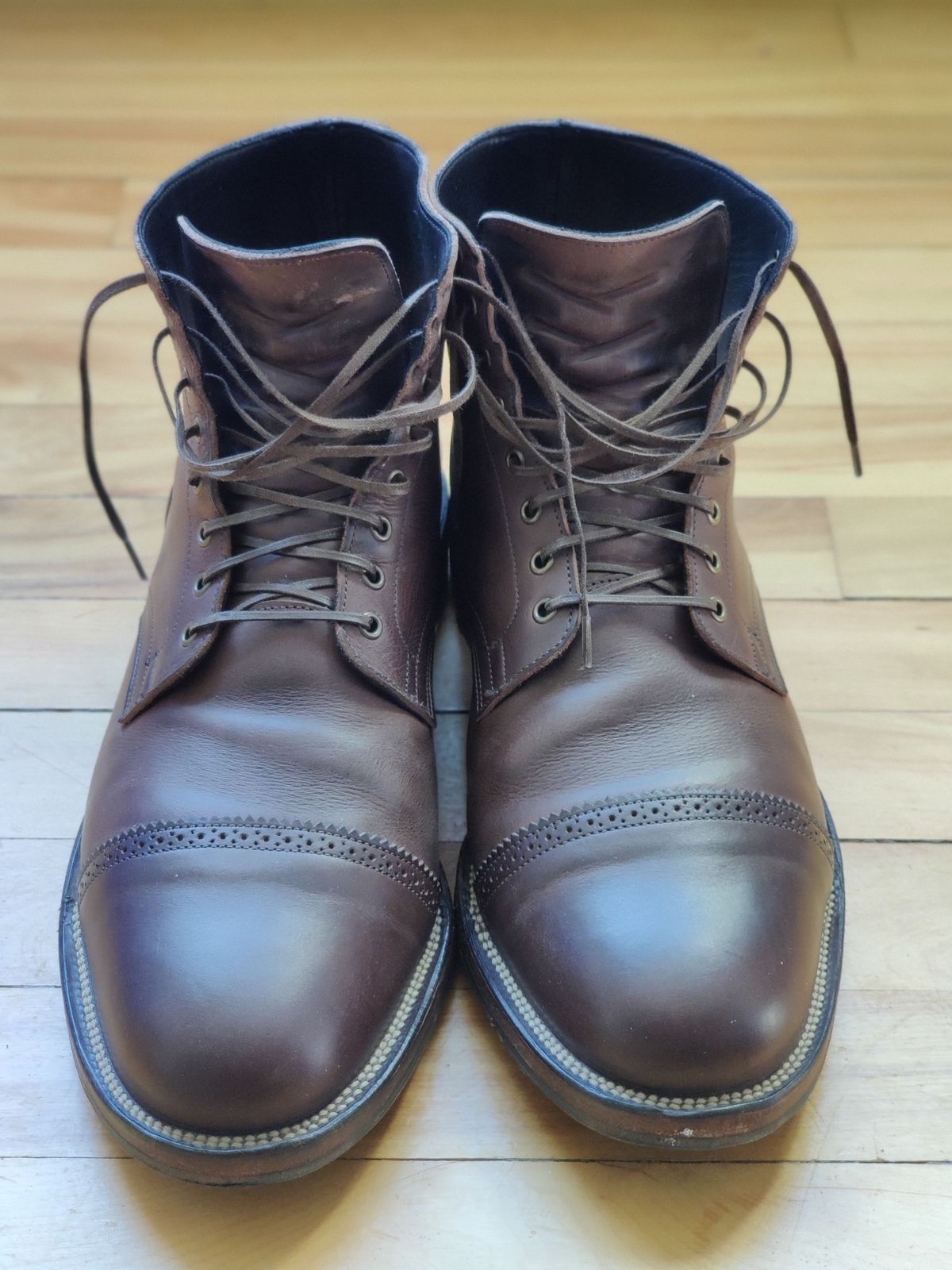 Photo by patinathunderdome on April 6, 2022 of the Viberg Service Boot in Maryam 1071 Port Vitello Calf Nubuck.