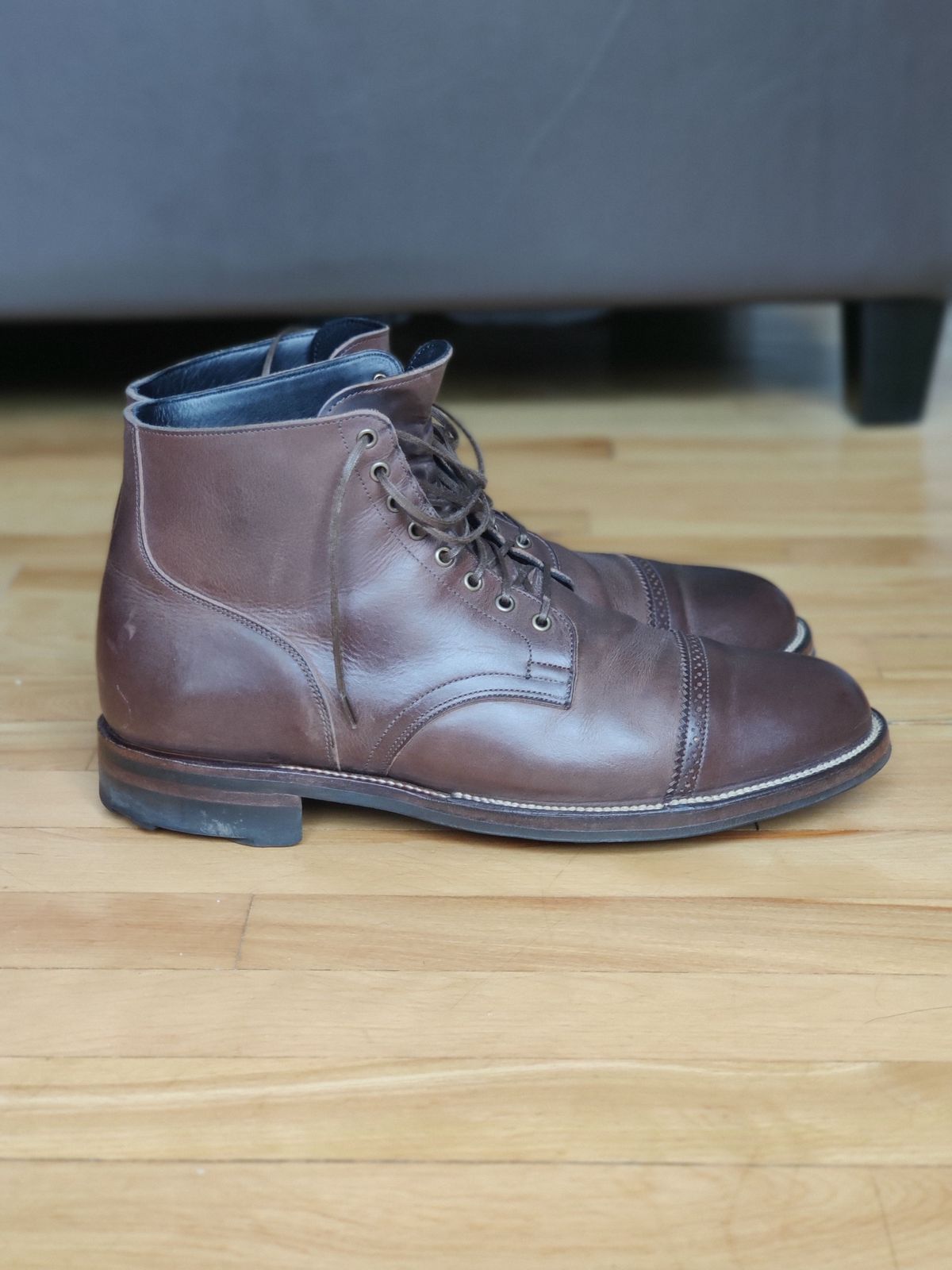 Photo by patinathunderdome on May 6, 2022 of the Viberg Service Boot in Maryam 1071 Port Vitello Calf Nubuck.