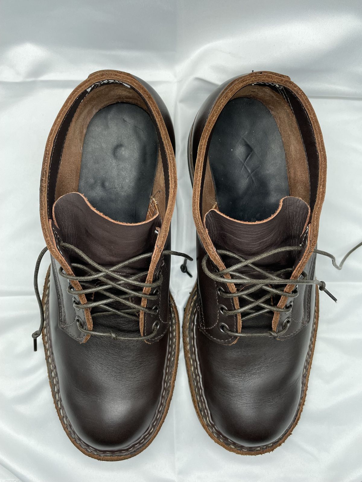 Photo by patinathunderdome on October 1, 2021 of the White's Oxford in Seidel Brown Dress.