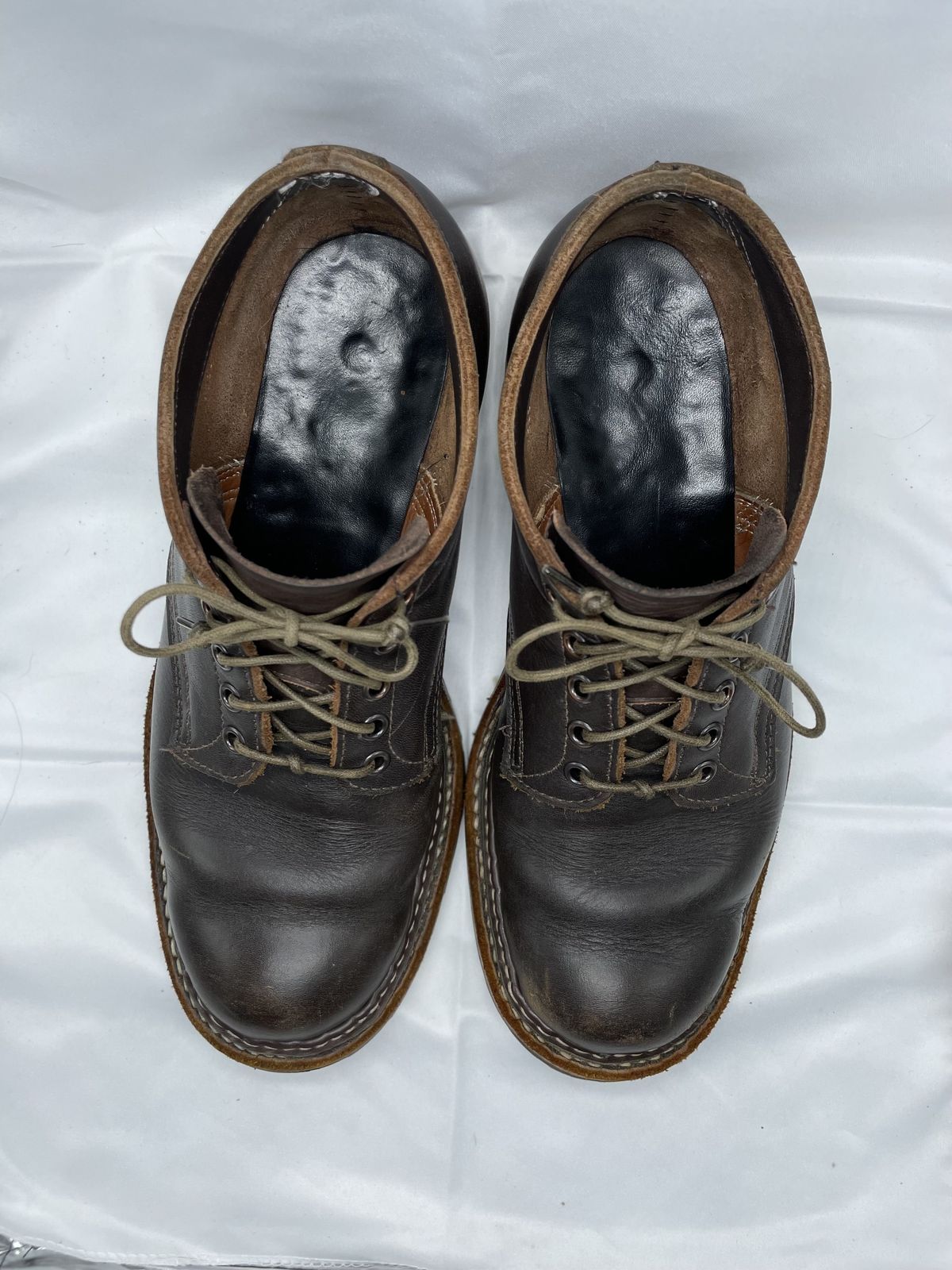 Photo by patinathunderdome on February 4, 2022 of the White's Oxford in Seidel Brown Dress.
