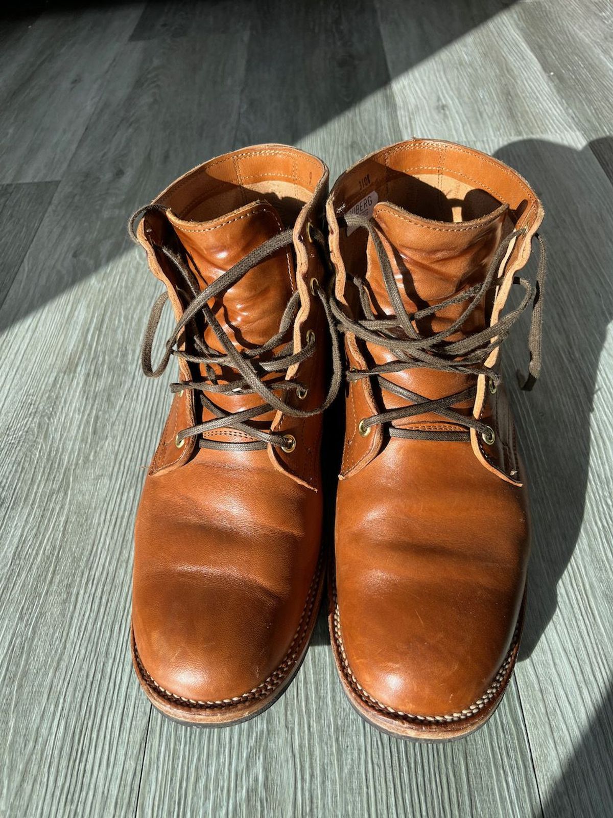 Photo by patinathunderdome on November 1, 2021 of the Viberg Service Boot in Maryam Cuoio Horsebutt.