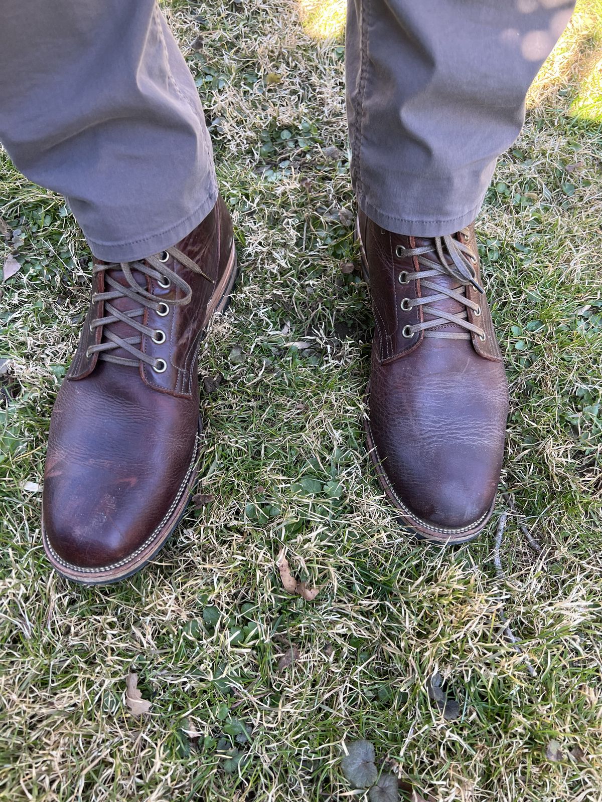 Photo by patinathunderdome on March 3, 2022 of the Viberg Service Boot in C.F. Stead Espresso Classic Oiled Shoulder.