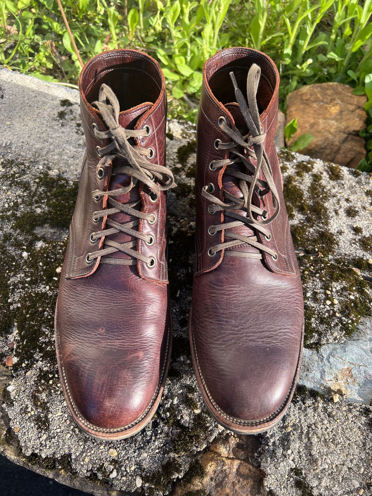 Photo by patinathunderdome on May 3, 2022 of the Viberg Service Boot in C.F. Stead Espresso Classic Oiled Shoulder.