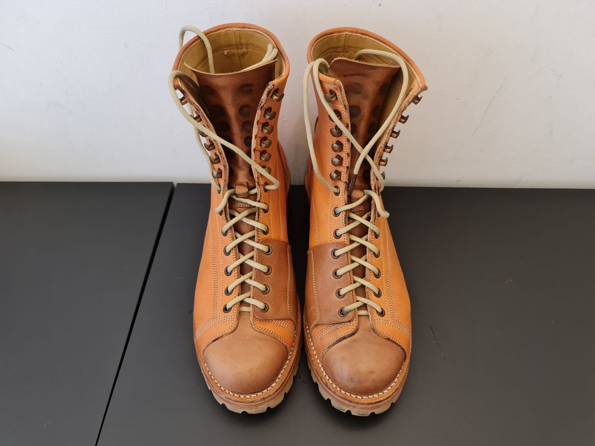 Photo by patinathunderdome on November 5, 2021 of the Bad Hat Brothers Monkey Boots in Horween Natural Essex.