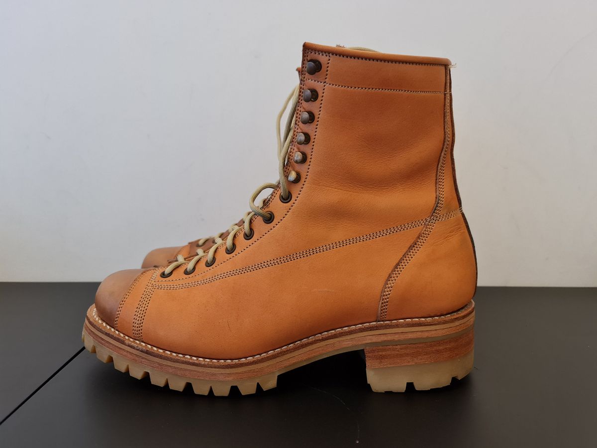 Photo by patinathunderdome on November 5, 2021 of the Bad Hat Brothers Monkey Boots in Horween Natural Essex.