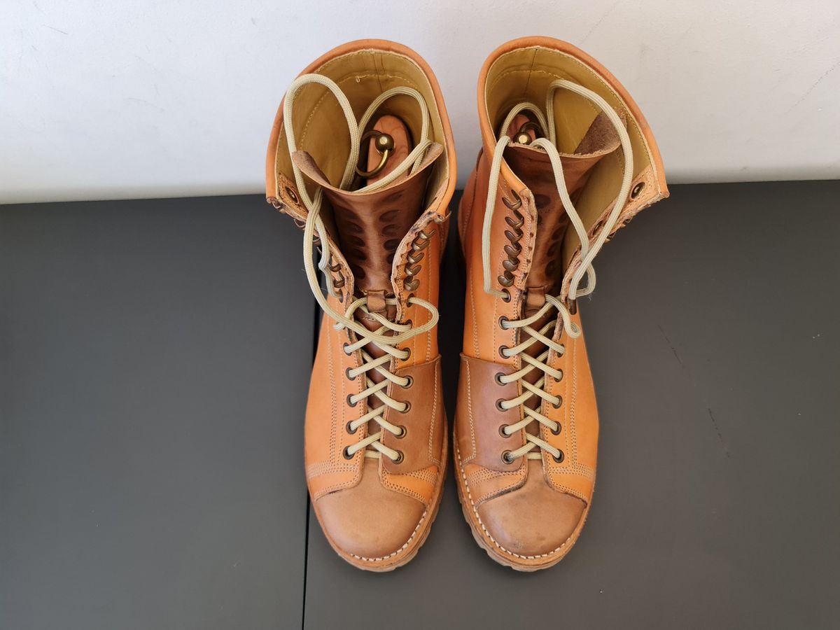 Photo by patinathunderdome on November 5, 2021 of the Bad Hat Brothers Monkey Boots in Horween Natural Essex.