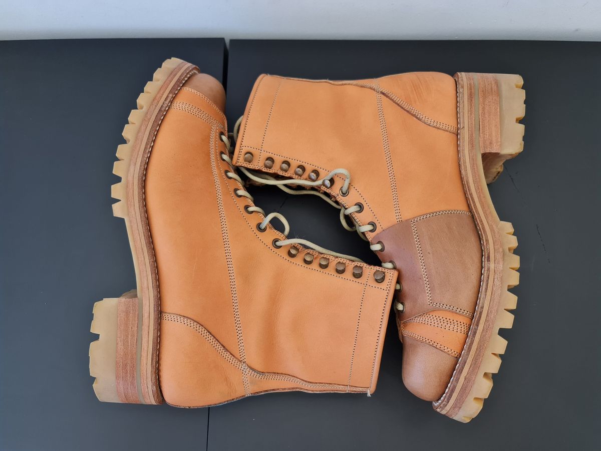 Photo by patinathunderdome on November 5, 2021 of the Bad Hat Brothers Monkey Boots in Horween Natural Essex.