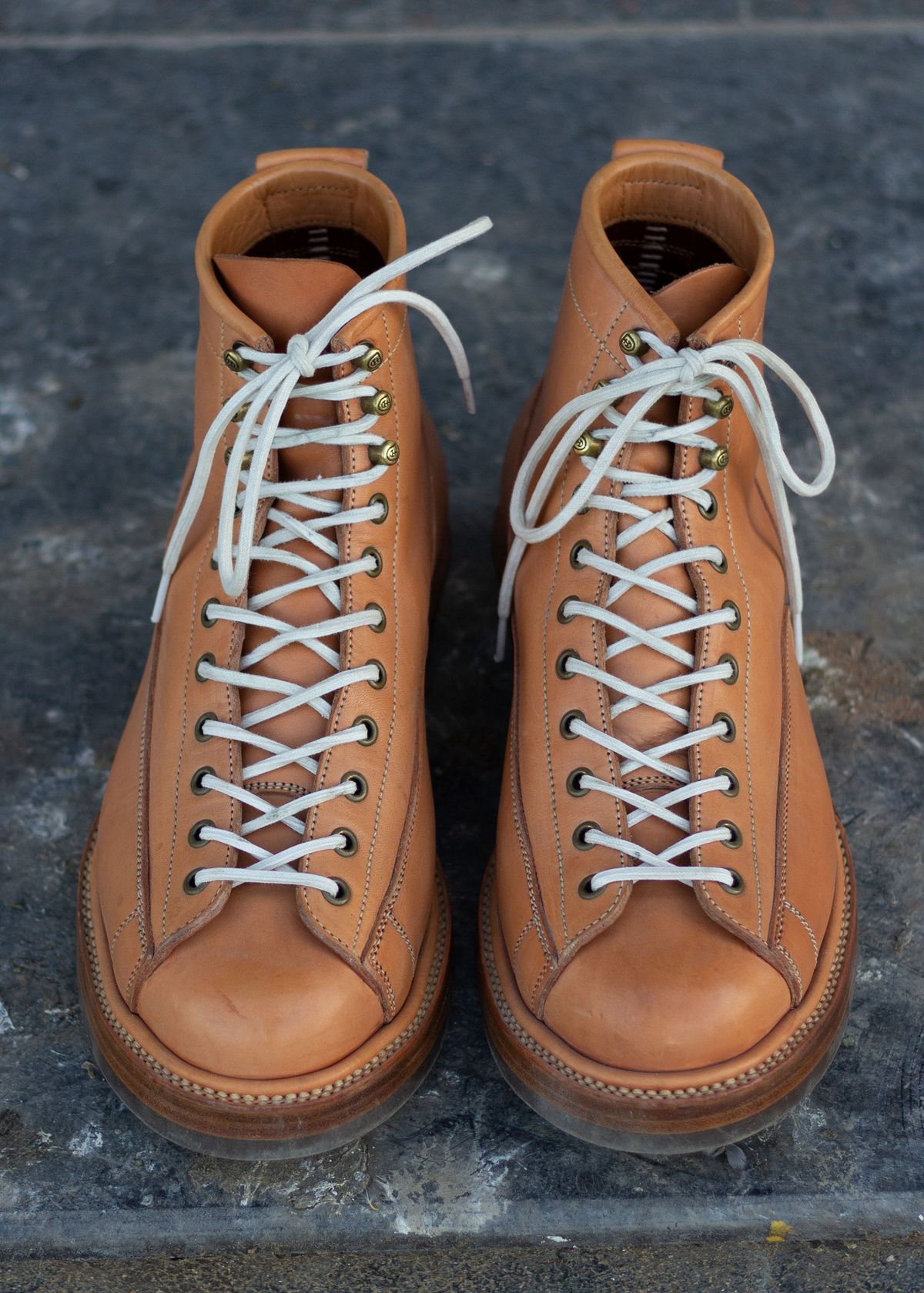Photo by patinathunderdome on February 5, 2022 of the Flame Panda Monkey Boot in Tochigi Natural Cowhide.