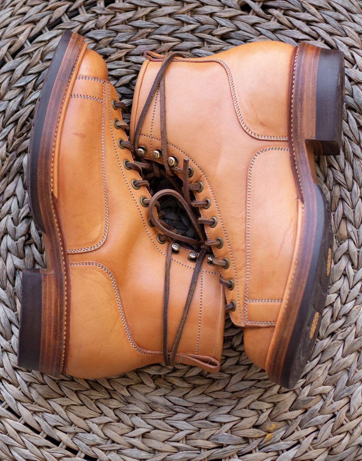 Photo by patinathunderdome on April 2, 2022 of the Flame Panda Monkey Boot in Tochigi Natural Cowhide.