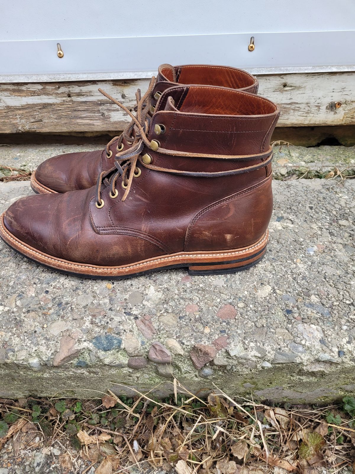 Photo by patinathunderdome on January 4, 2022 of the Grant Stone Diesel Boot in Horween Crimson Chromexcel.