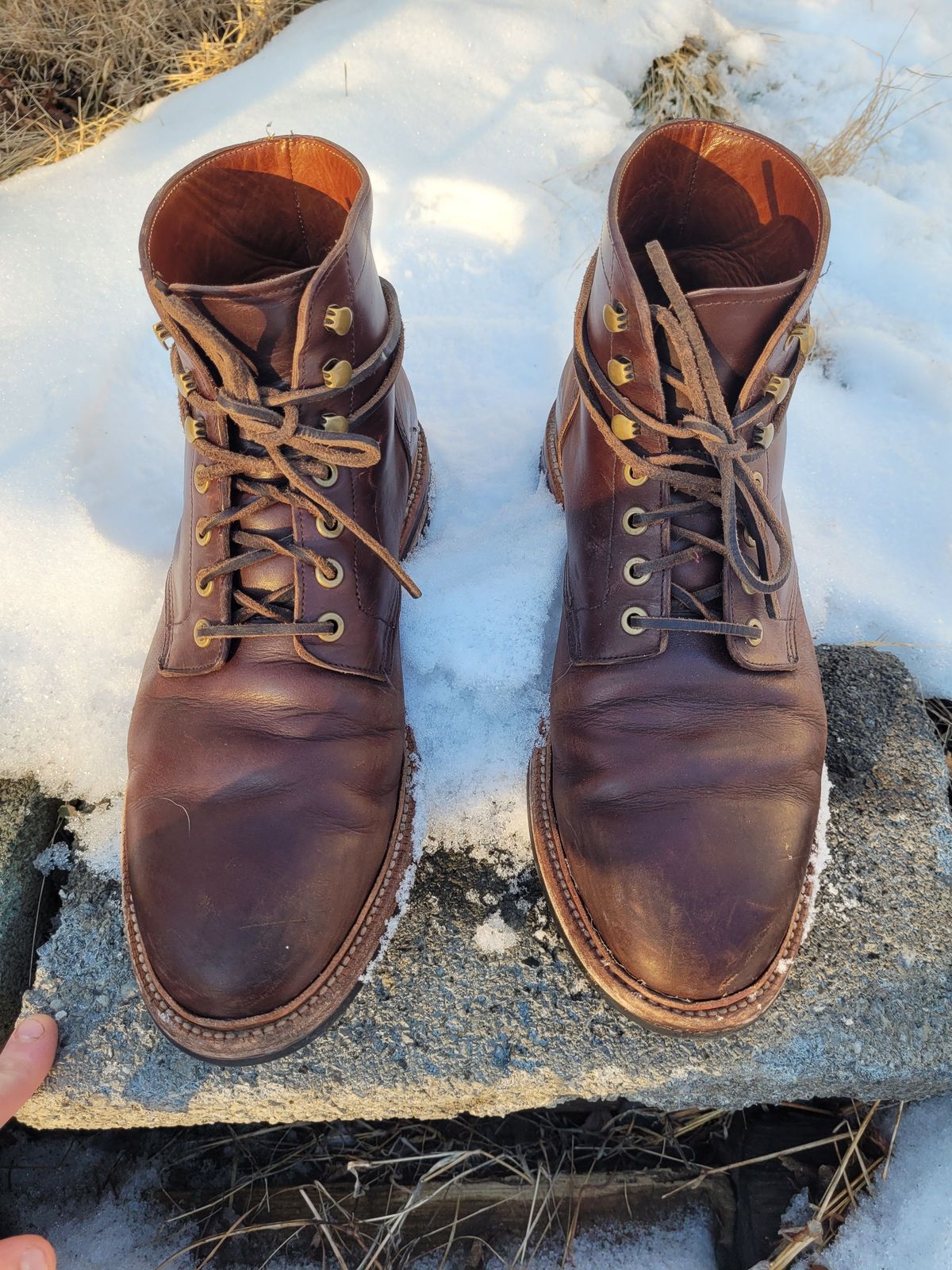 Photo by patinathunderdome on February 1, 2022 of the Grant Stone Diesel Boot in Horween Crimson Chromexcel.