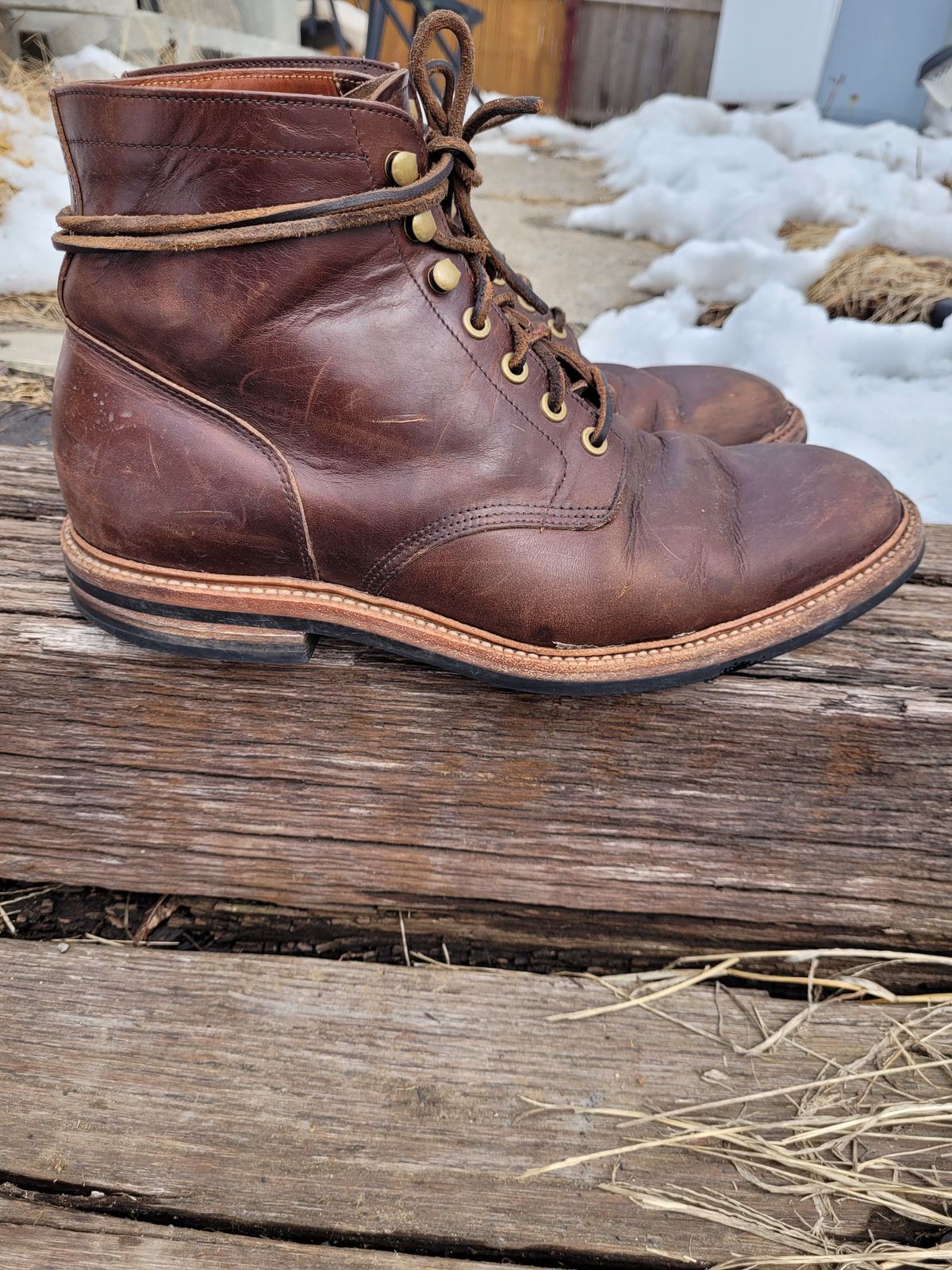 Photo by patinathunderdome on March 5, 2022 of the Grant Stone Diesel Boot in Horween Crimson Chromexcel.