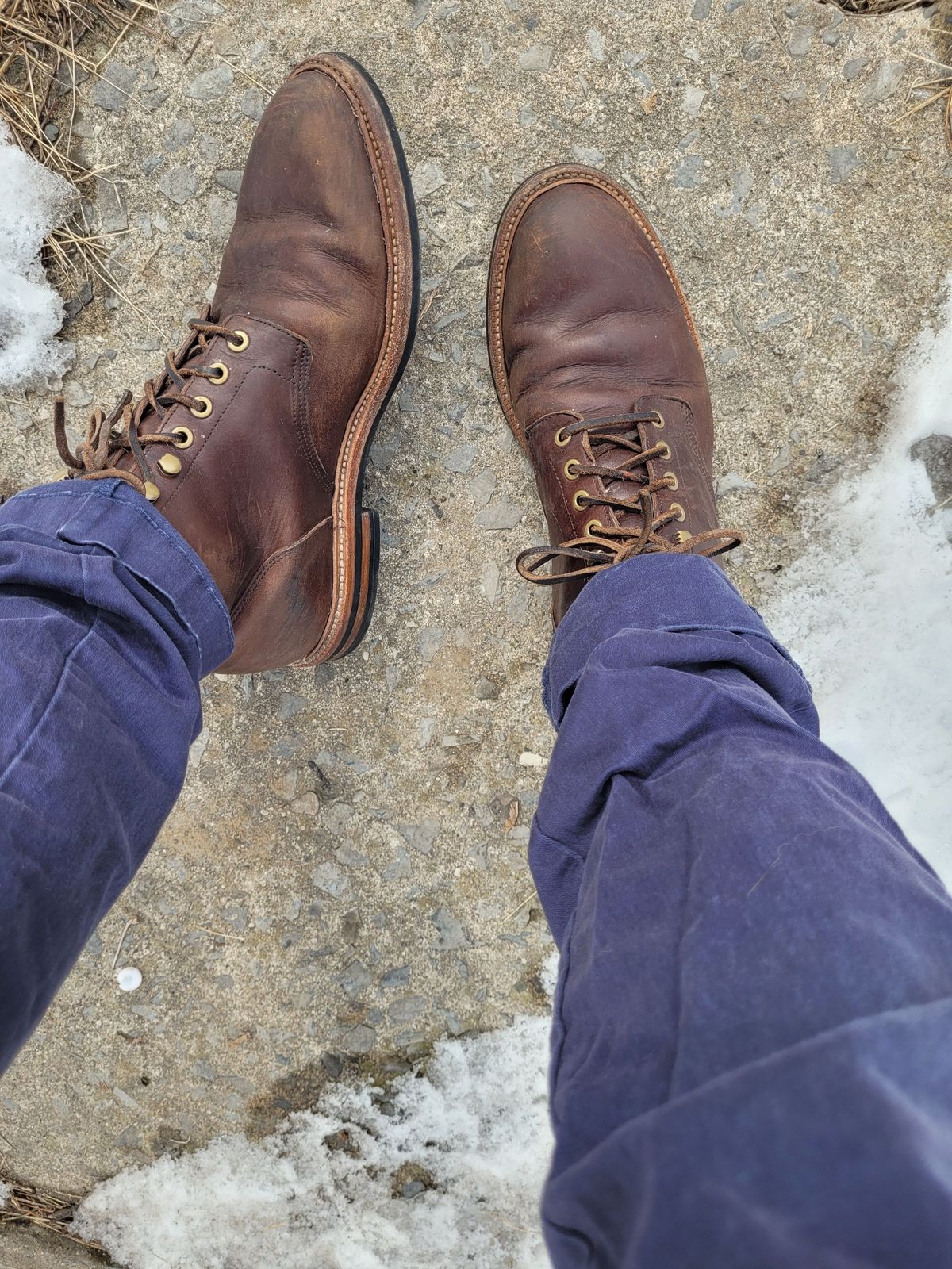 Photo by patinathunderdome on March 5, 2022 of the Grant Stone Diesel Boot in Horween Crimson Chromexcel.