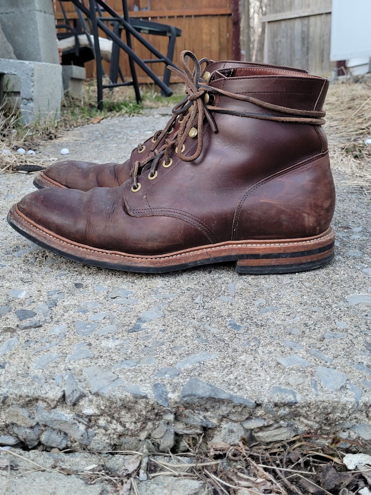 Photo by patinathunderdome on April 2, 2022 of the Grant Stone Diesel Boot in Horween Crimson Chromexcel.