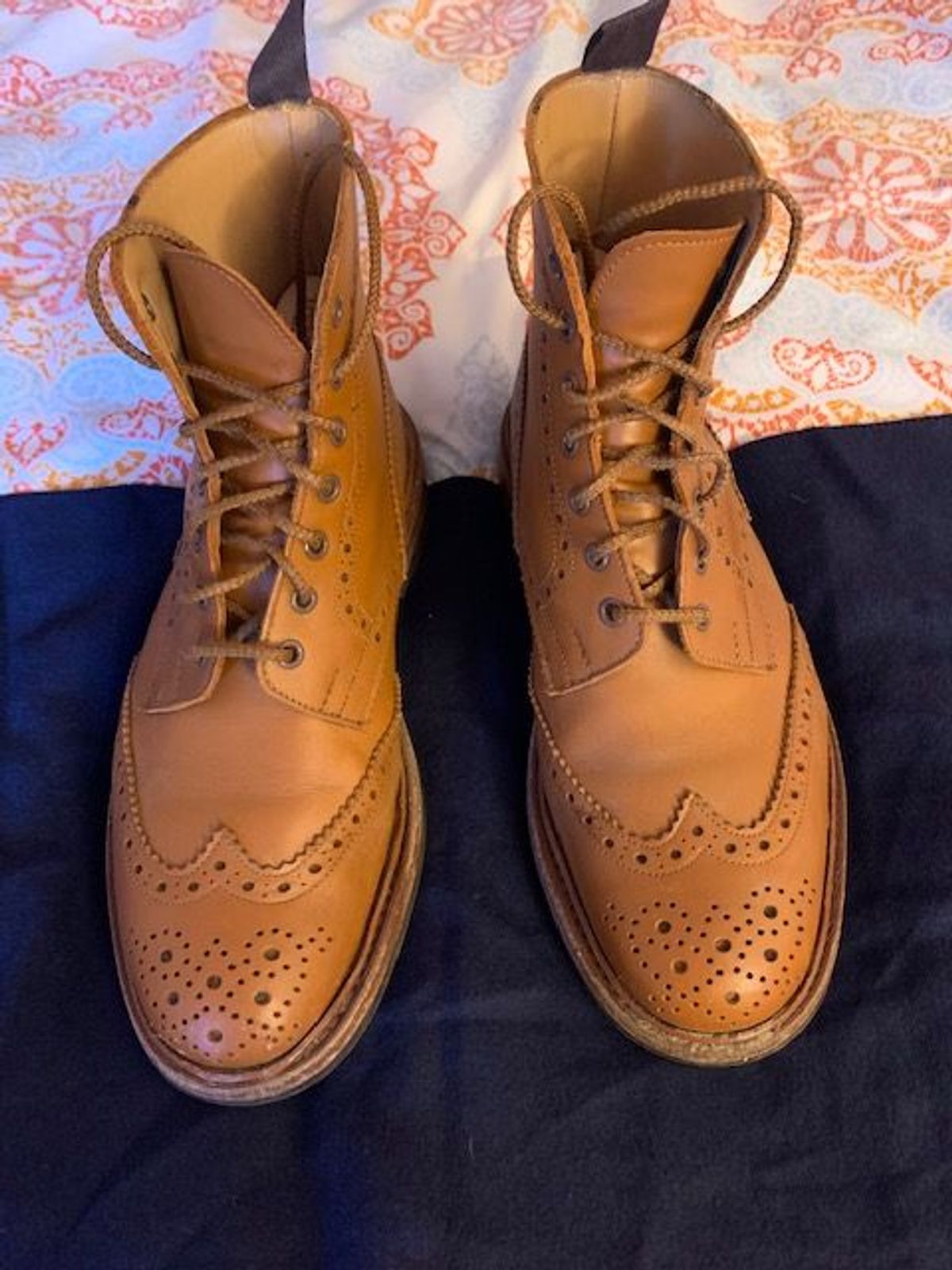 Photo by patinathunderdome on December 3, 2021 of the Tricker's Stow Country Boot in C-Shade Tan.