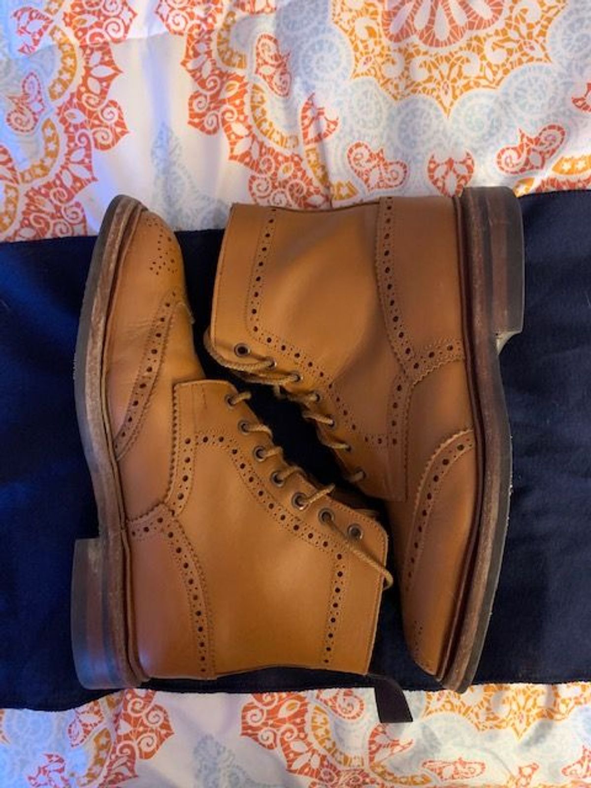 Photo by patinathunderdome on December 3, 2021 of the Tricker's Stow Country Boot in C-Shade Tan.