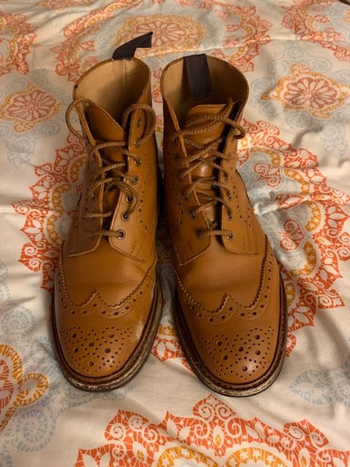 Photo by patinathunderdome on February 6, 2022 of the Tricker's Stow Country Boot in C-Shade Tan.