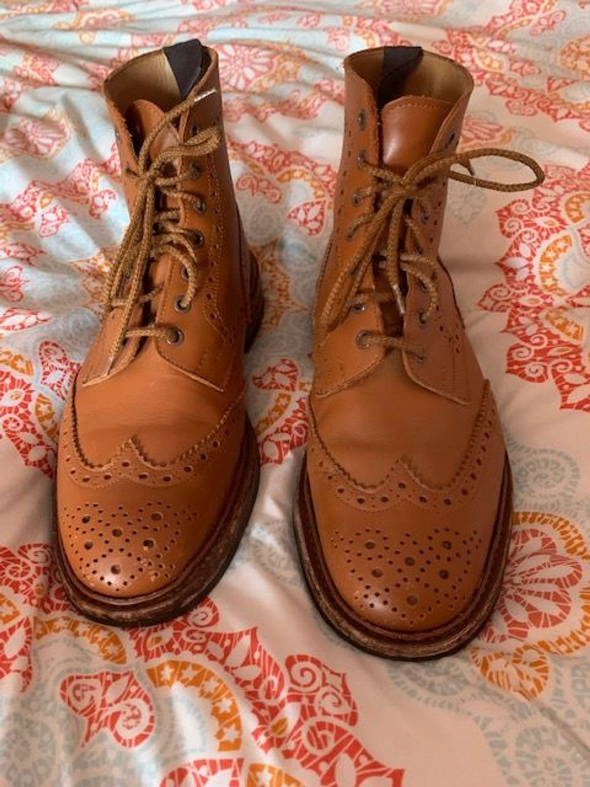 Photo by patinathunderdome on May 5, 2022 of the Tricker's Stow Country Boot in C-Shade Tan.