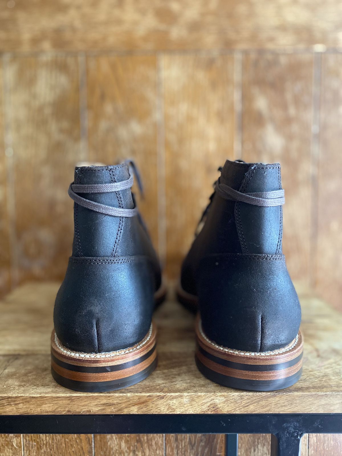 Photo by patinathunderdome on October 2, 2021 of the Grant Stone Diesel Boot in C.F. Stead Earth Waxy Commander Suede.