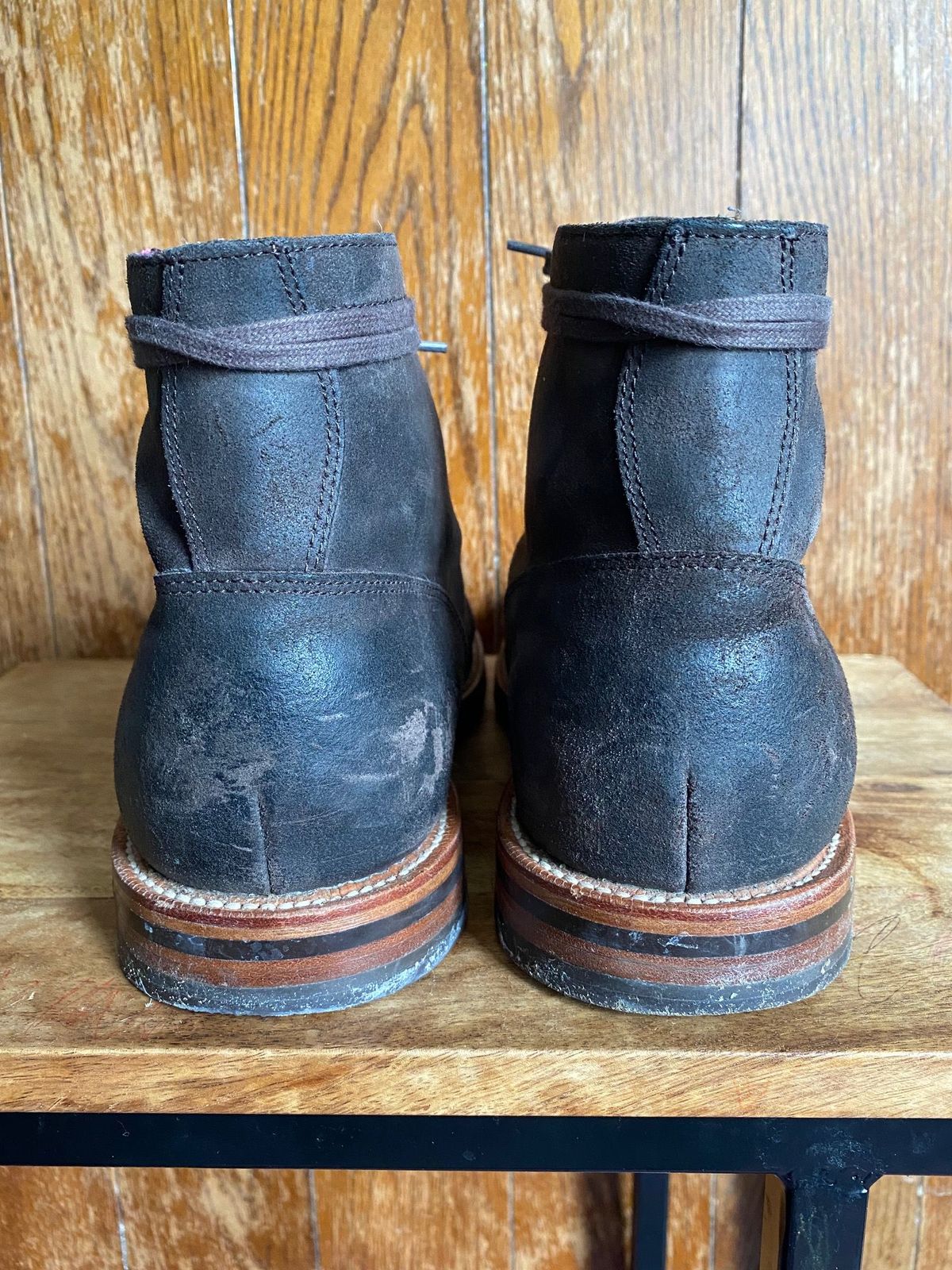 Photo by patinathunderdome on January 5, 2022 of the Grant Stone Diesel Boot in C.F. Stead Earth Waxy Commander Suede.