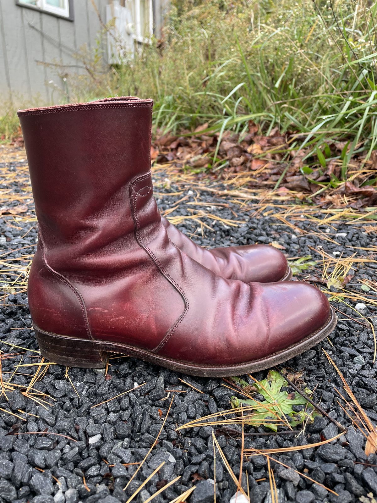 Photo by patinathunderdome on November 2, 2021 of the Hark Weber Zip Boot in Horween Color 8 Chromexcel.