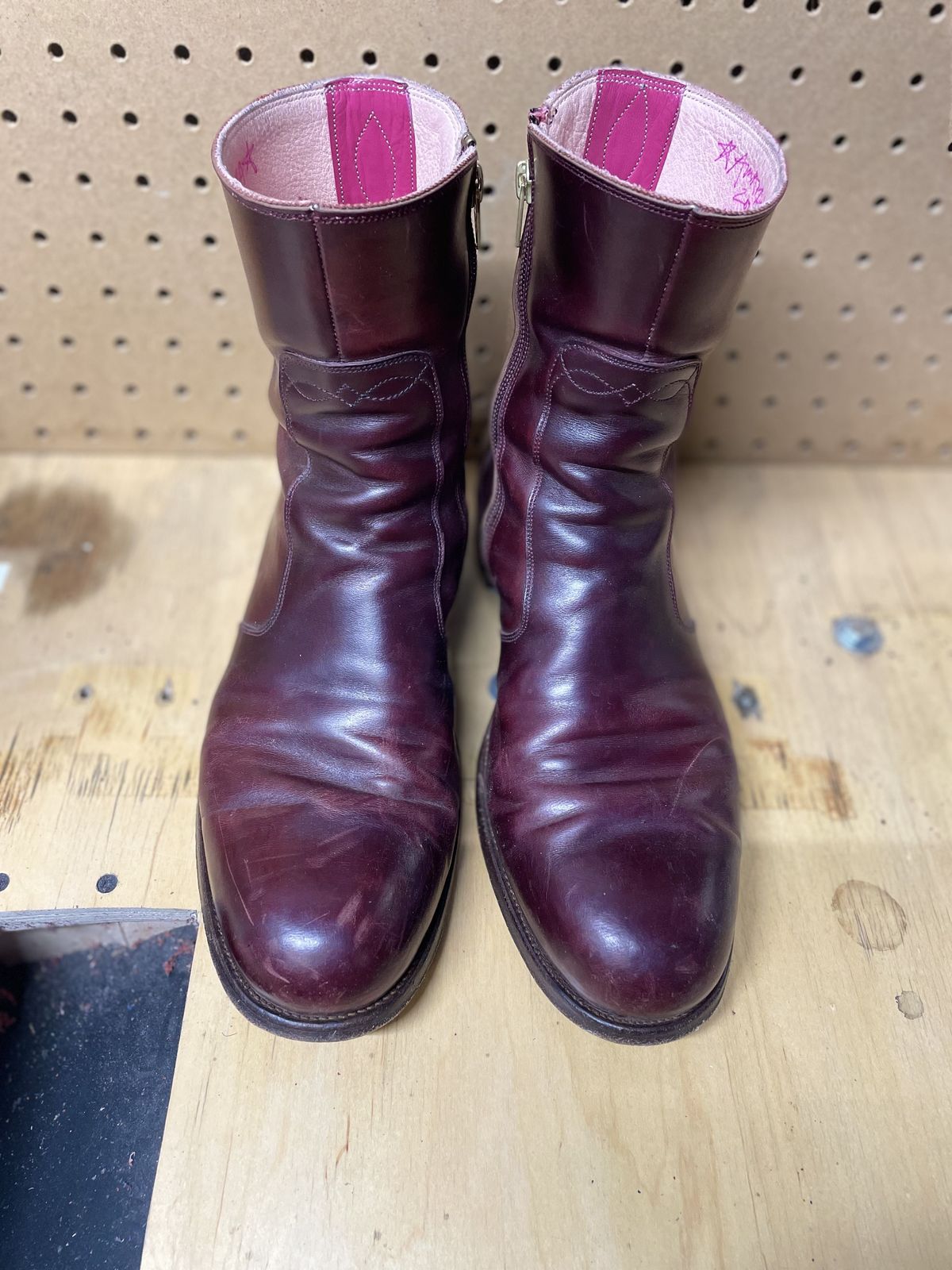 Photo by patinathunderdome on December 1, 2021 of the Hark Weber Zip Boot in Horween Color 8 Chromexcel.