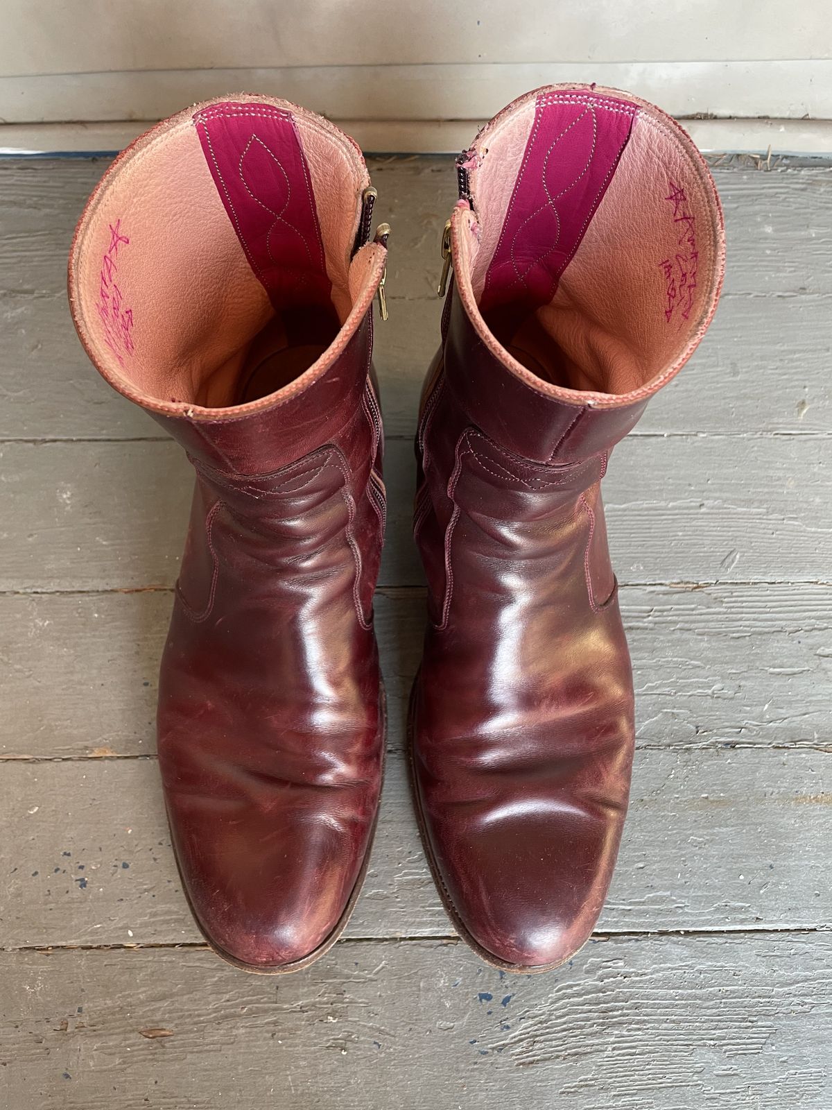 Photo by patinathunderdome on February 3, 2022 of the Hark Weber Zip Boot in Horween Color 8 Chromexcel.