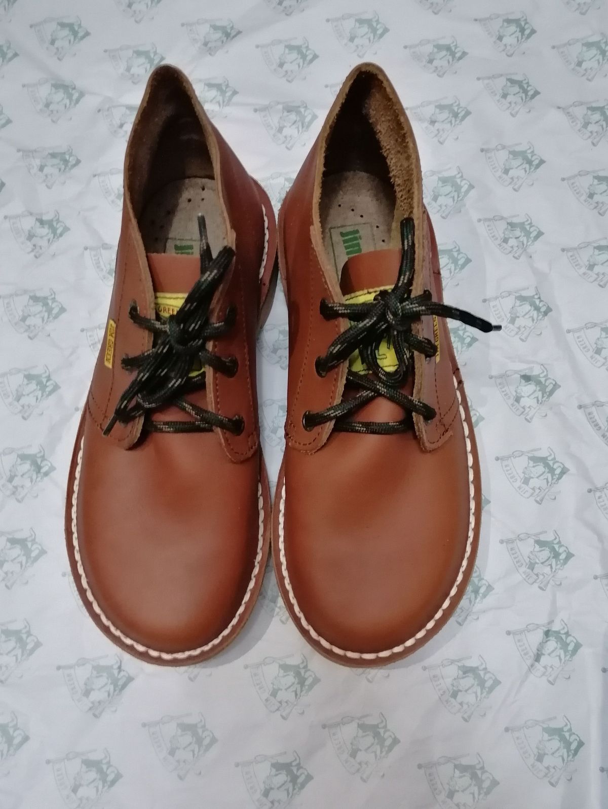 Photo by patinathunderdome on September 30, 2021 of the Jim Green Vellie in Tan Full Grain.